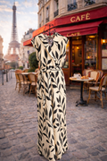 Jumpsuit mit Blättermuster in Creme-Schwarz