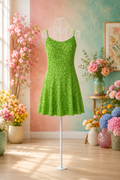 Paillettenkleid in Grün mit schmalen Trägern